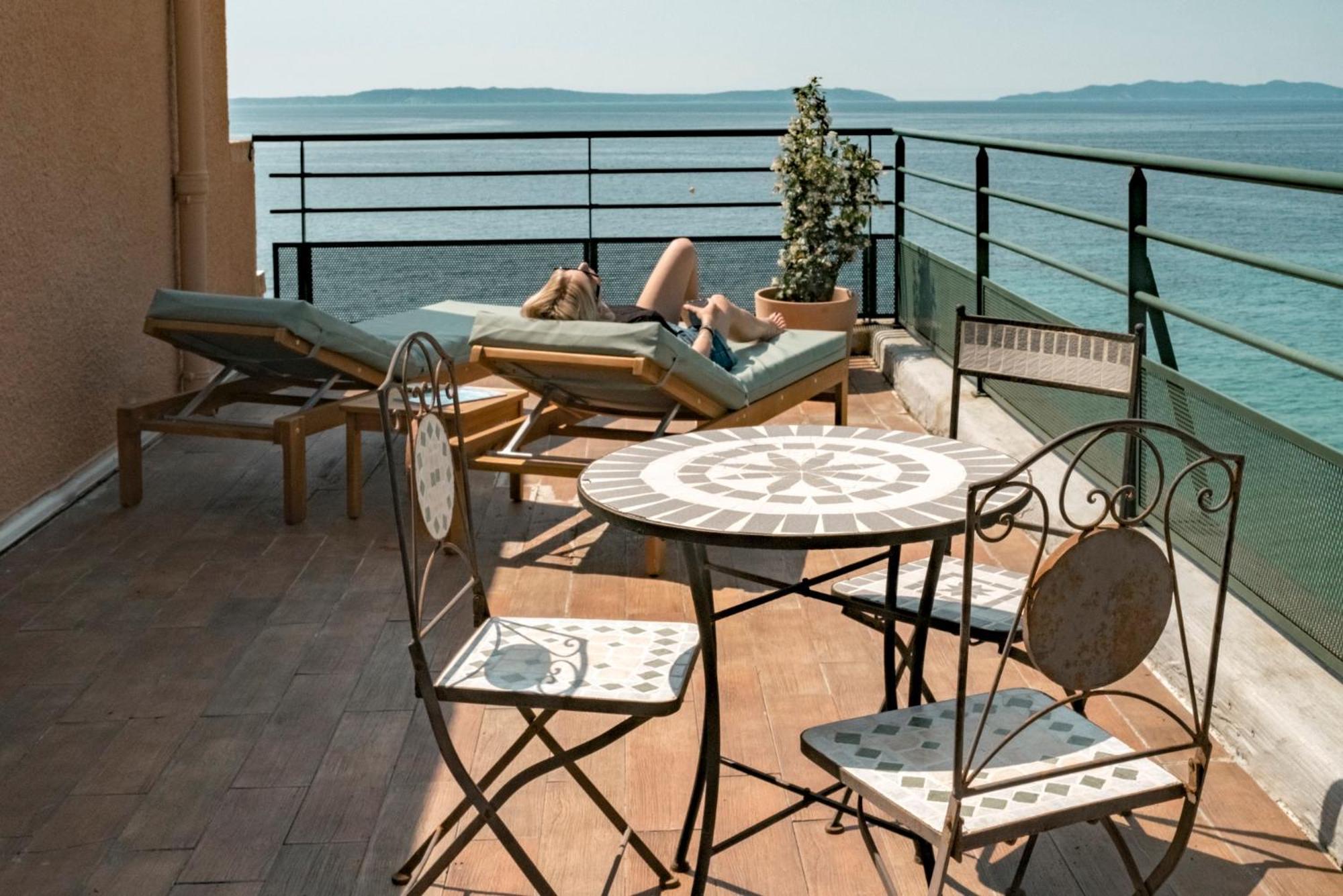 Surplage Hotel Cavaliere Le Lavandou Kültér fotó