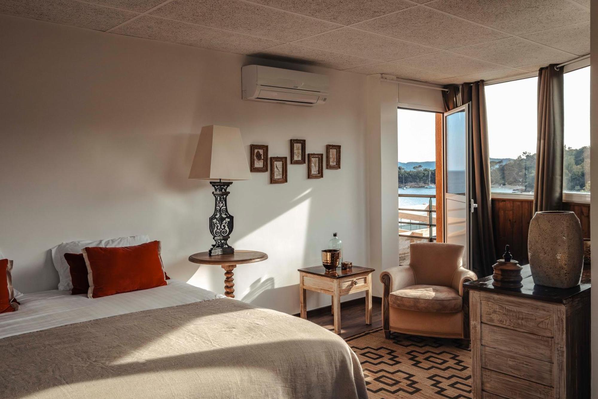 Surplage Hotel Cavaliere Le Lavandou Kültér fotó