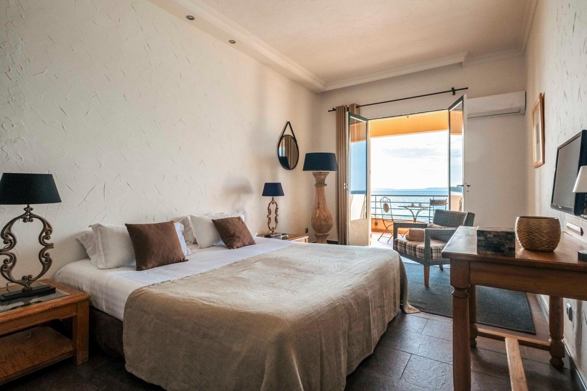 Surplage Hotel Cavaliere Le Lavandou Kültér fotó