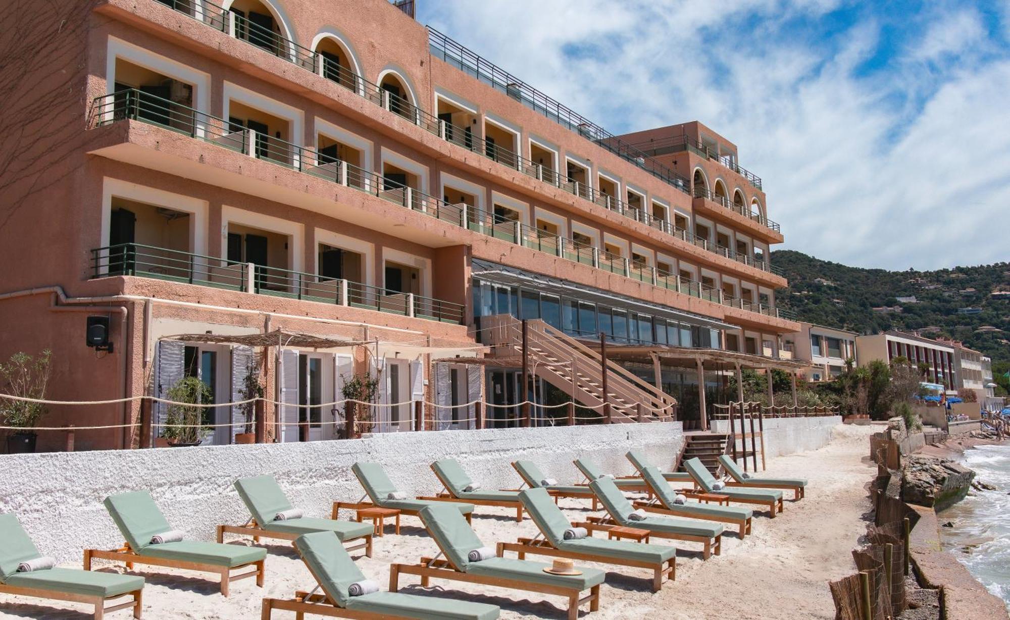 Surplage Hotel Cavaliere Le Lavandou Kültér fotó